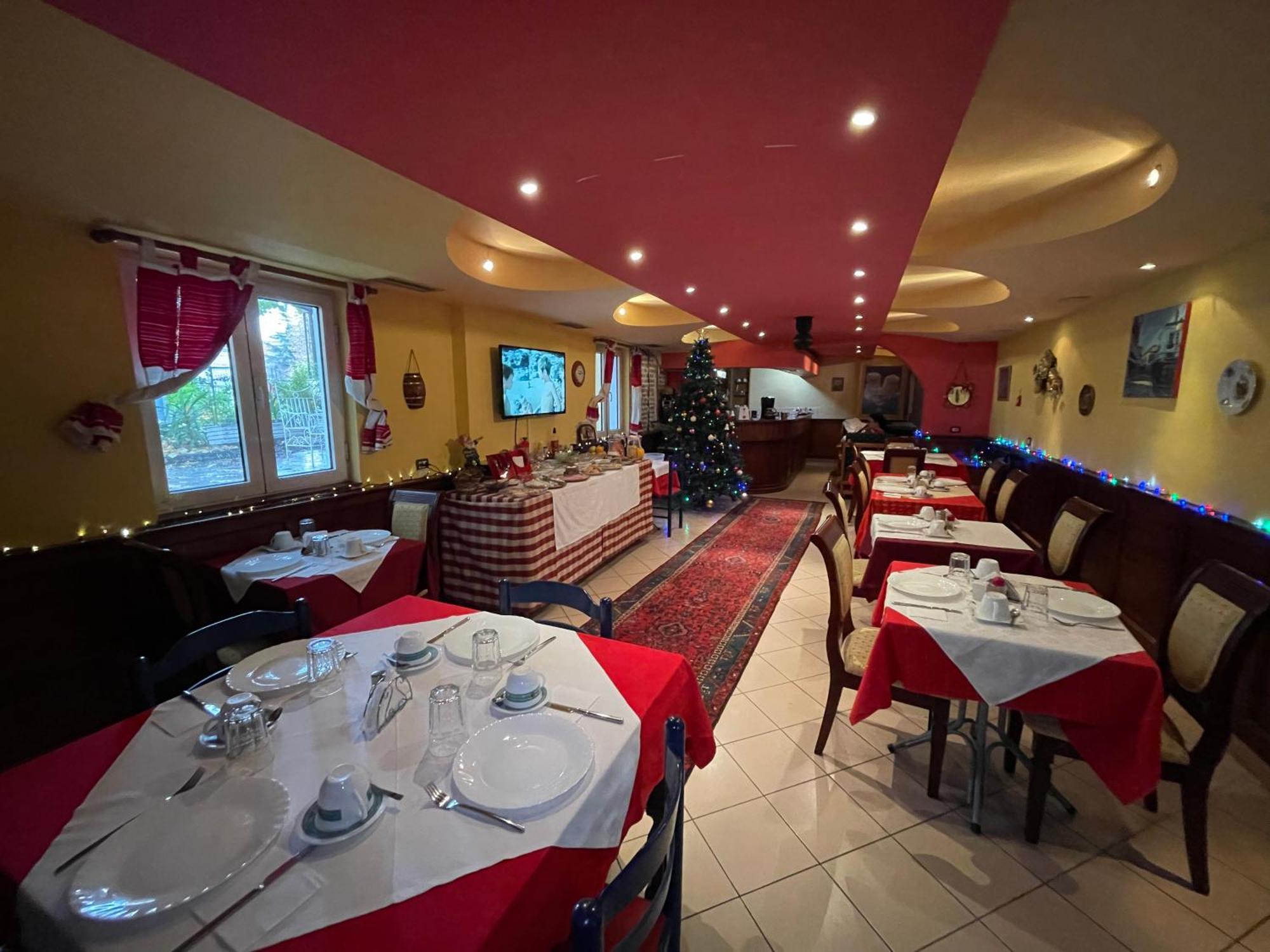 Hotel Vila 15 - Center تيرانا المظهر الخارجي الصورة