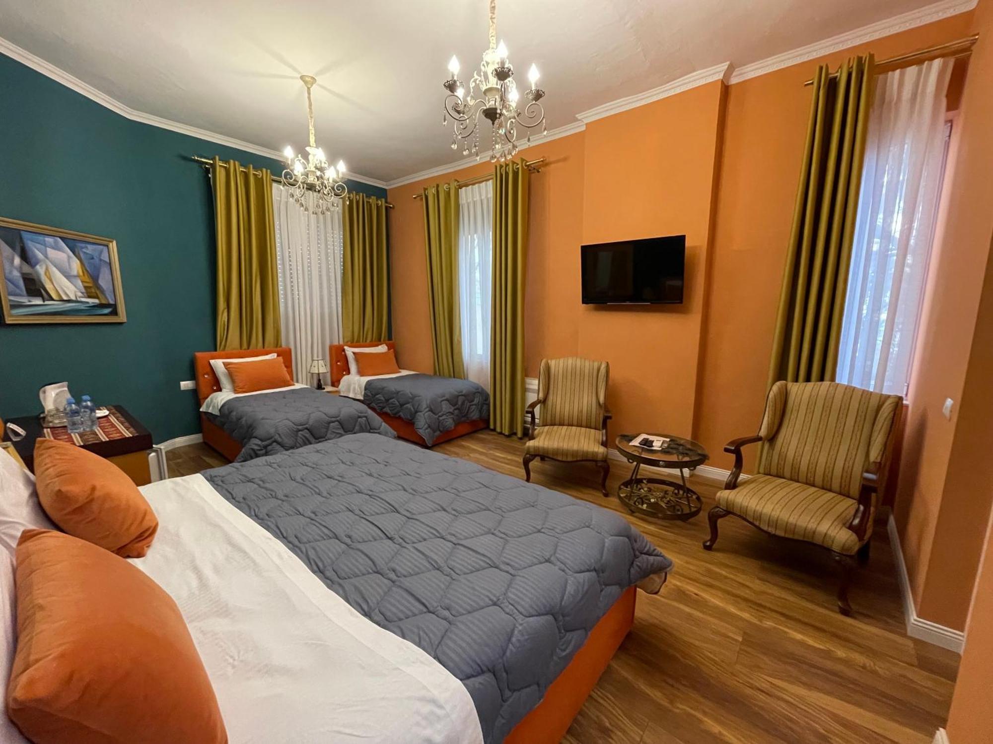 Hotel Vila 15 - Center تيرانا المظهر الخارجي الصورة