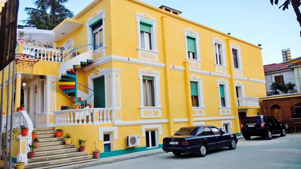 Hotel Vila 15 - Center تيرانا المظهر الخارجي الصورة