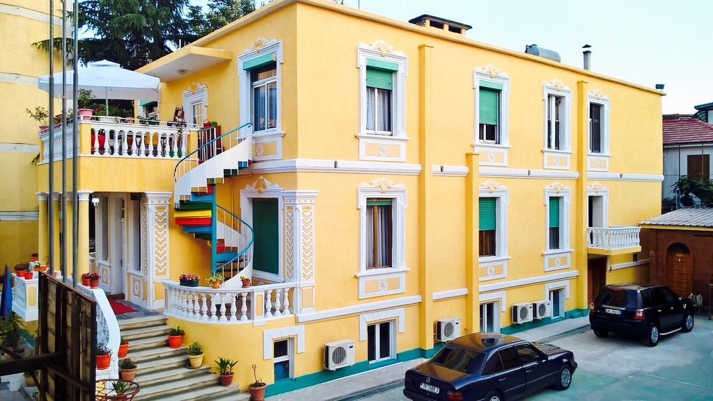 Hotel Vila 15 - Center تيرانا المظهر الخارجي الصورة